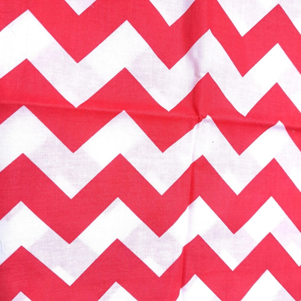Vintage ITC Fabrics Hot Pink White Chevron Zig‎ Zag Cotton Fabric 24in x 44in